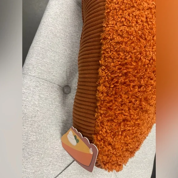 Pumpkin Pie Plush Pillow Holiday Pillow New With Tags - Picture 3 of 5